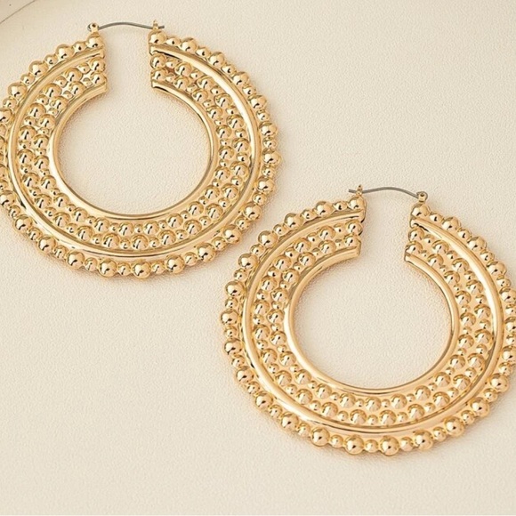 Women's  Hoop Earrings - Picture 2 of 3